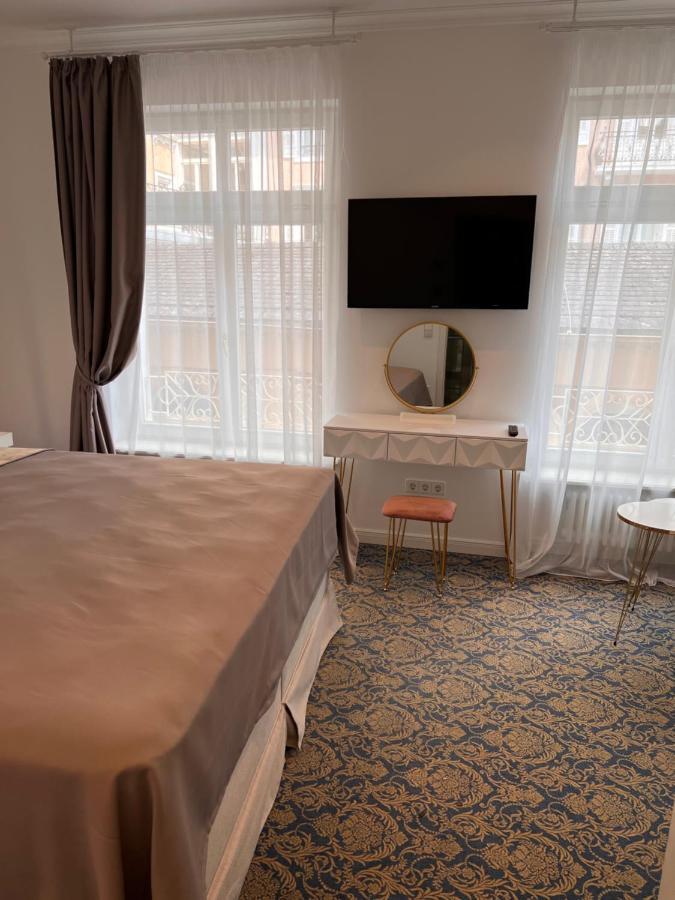 Art Hotel House One Baden-Baden Bagian luar foto