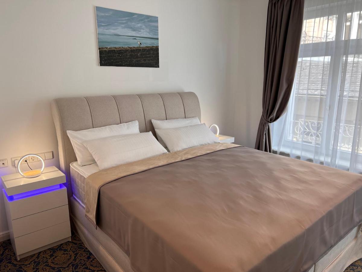 Art Hotel House One Baden-Baden Bagian luar foto