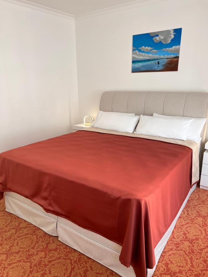 Art Hotel House One Baden-Baden Bagian luar foto
