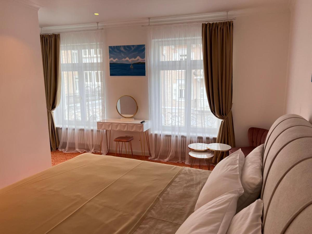 Art Hotel House One Baden-Baden Bagian luar foto