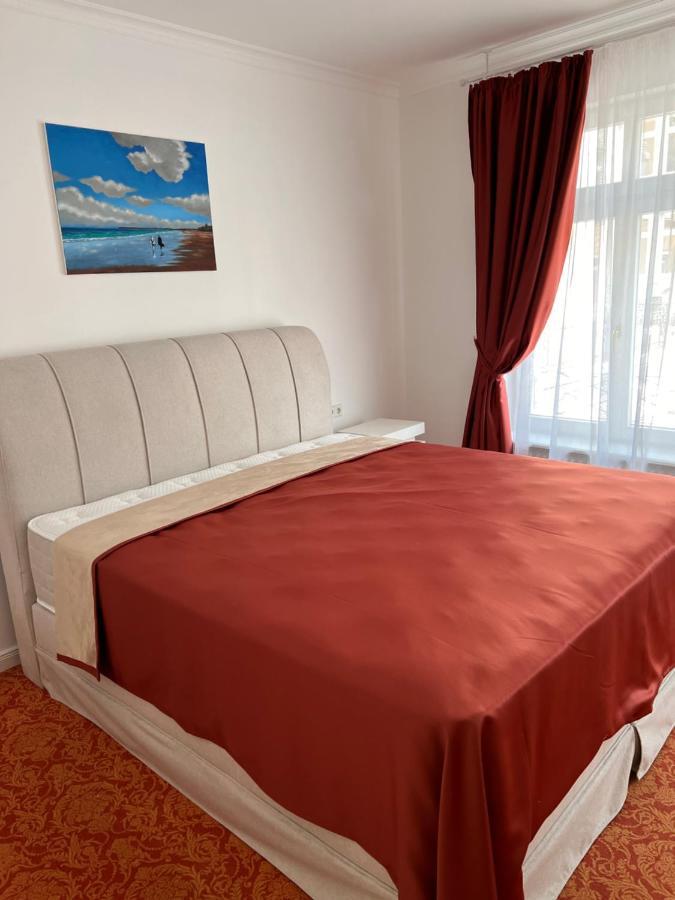 Art Hotel House One Baden-Baden Bagian luar foto