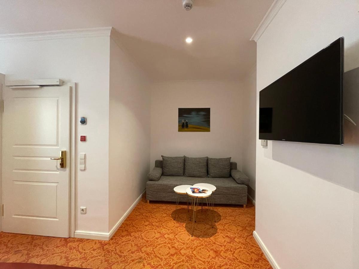 Art Hotel House One Baden-Baden Bagian luar foto