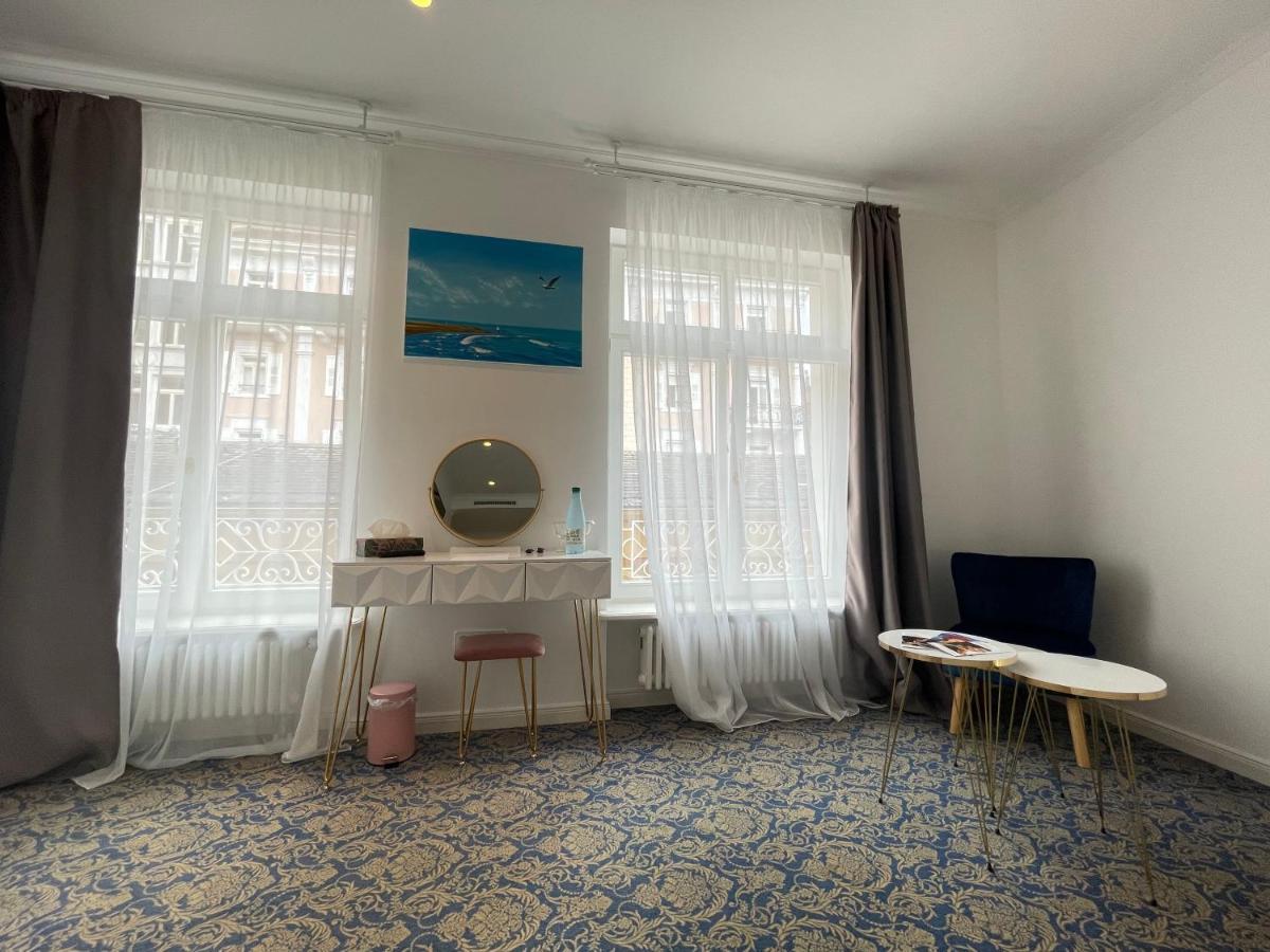 Art Hotel House One Baden-Baden Bagian luar foto