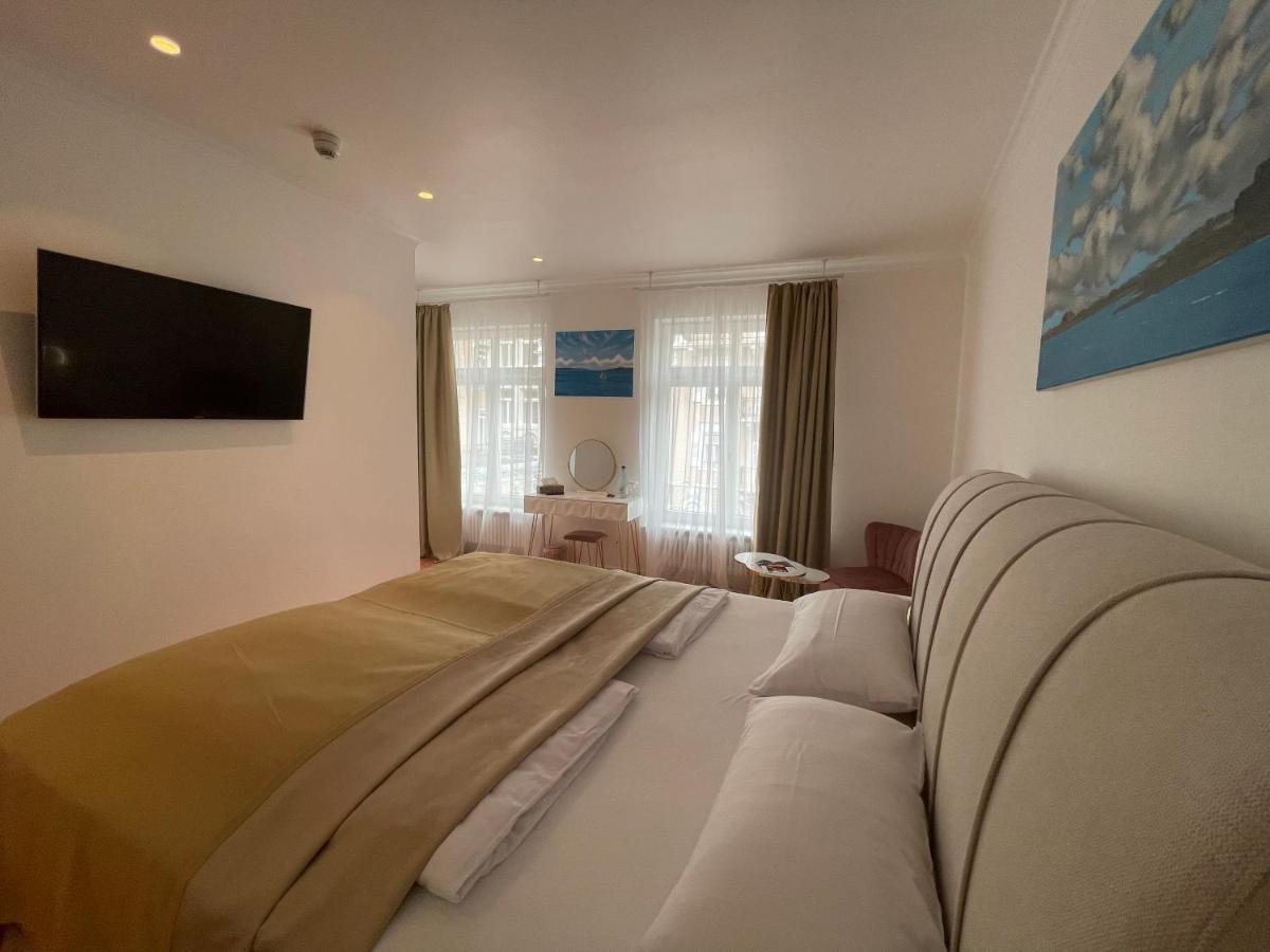 Art Hotel House One Baden-Baden Bagian luar foto