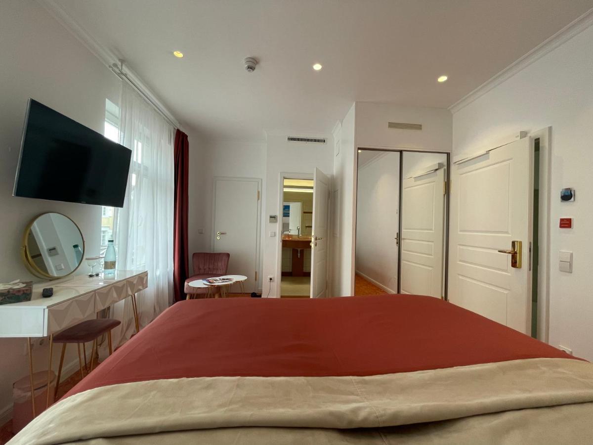 Art Hotel House One Baden-Baden Bagian luar foto